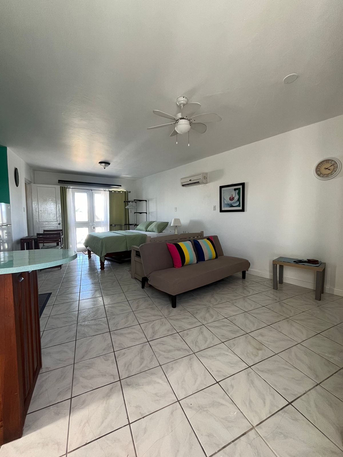 Sea La Vie Studio 7